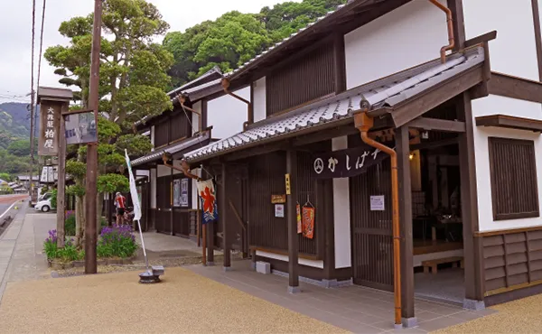 大旅籠柏屋