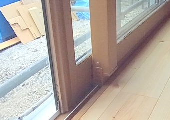 ペアガラスの窓