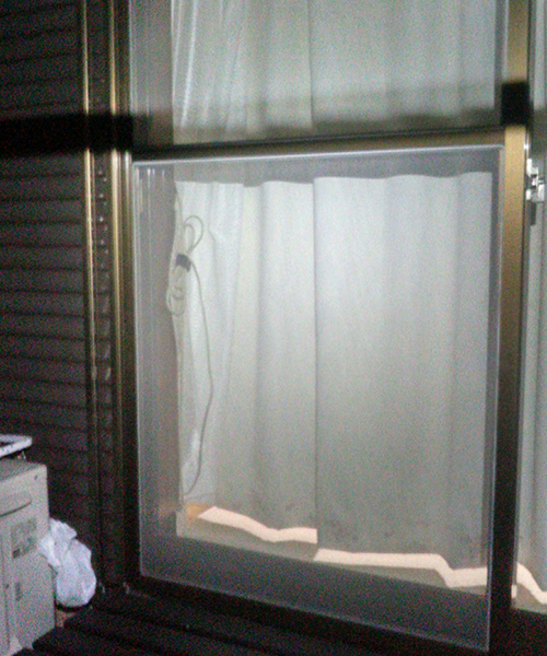 掃き出し窓のガラス割れ替え