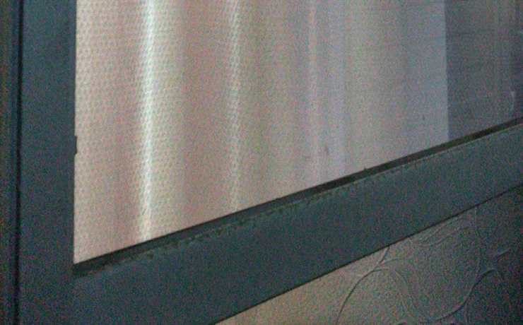 瀬戸市で掃き出し窓ガラス割れ替え
