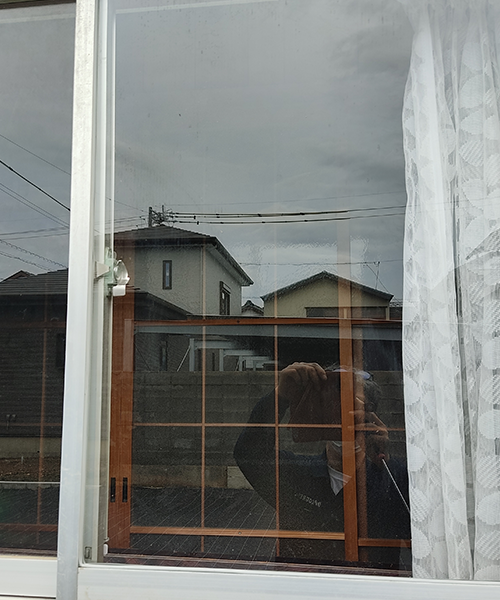 戸建て住宅の窓ガラス割れ替え